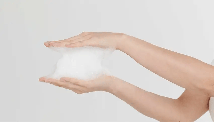 Zeroid Foaming Cleanser for Dry & Sensitive Skin 240ml